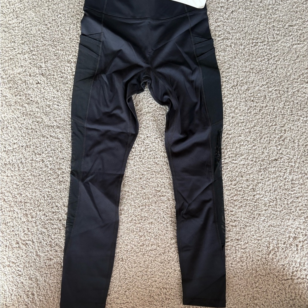 Motion 365 Fabletics Mid-Rise 7/8 Leggings - Picture 3 of 3
